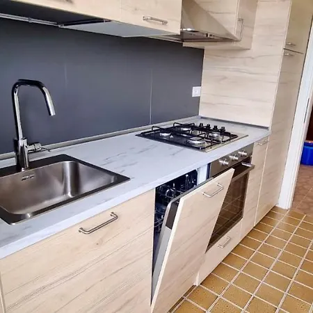 Apartament P012 - Porto Recanati, Meraviglioso Trilocale Fronte Mare *