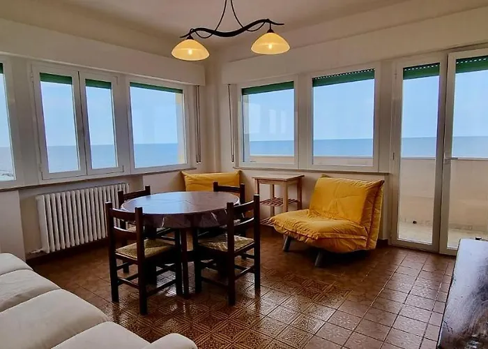 P012 - Porto Recanati, Meraviglioso Trilocale Fronte Mare