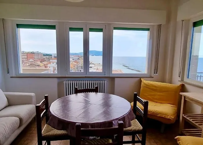 Appartement P012 - Porto Recanati, Meraviglioso Trilocale Fronte Mare Porto Recanati
