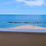 P012 - Porto Recanati, Meraviglioso Trilocale Fronte Mare *